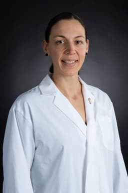 Alexandra Stratton, fellowship faculty at The Ottawa Hospital / University of Ottawa