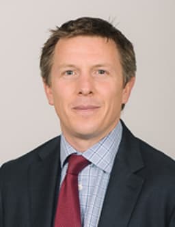 Andrew Barnett, fellowship faculty at Robert Jones and Agnes Hunt Orthopaedic Hospital NHS Foundation Trust