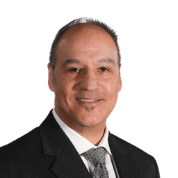 Arash Araghi, fellowship faculty at The CORE Institute / Banner–University Medical Center Phoenix