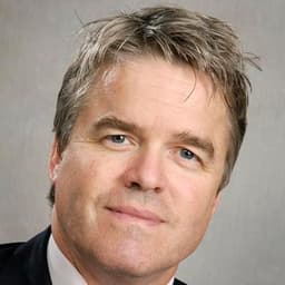 David Warwick, fellowship faculty at University Hospital Southampton NHS Foundation Trust