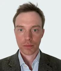 Ed Matthews, fellowship faculty at Imperial hip service