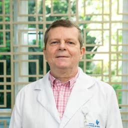 Ewerton Konkewicz, fellowship faculty at Hospital Moinhos de Vento / Hospital Regina / Hospital Nossa Senhora das Graças / Complexo Hospitalar Unimed Vale do Sinos