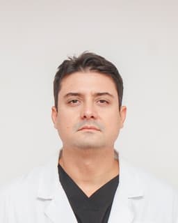 Fernando Lossada, fellowship faculty at TraumAdvance / Policlínica Maracaibo