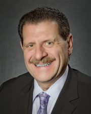 Giles R. Scuderi, fellowship faculty at Lenox Hill Hospital / Northwell Health