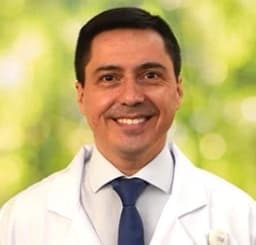 Gino Martínez Soto, fellowship faculty at UC Chile Dept. of Orthopaedics and Traumatology