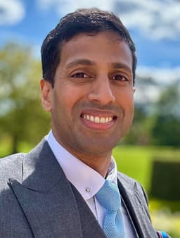 Jonathan Perera, fellowship faculty at Royal National Orthopaedic Hospital