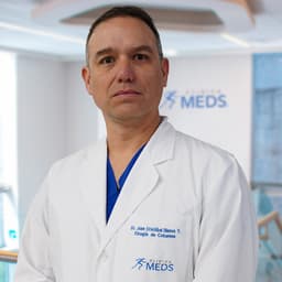 Juan Cristóbal Illanes, fellowship faculty at Clínica MEDS