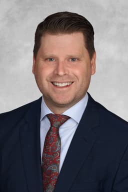 Keven S. Burns, fellowship faculty at Spine Institute of Arizona