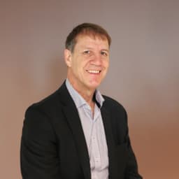 Kevin Tetsworth, fellowship faculty at Macquarie University Hospital and partner private hospitals