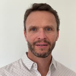 Loïc Geffroy, fellowship faculty at Clinique Santé Atlantique, Nantes