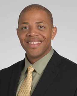 Lutul D. Farrow, fellowship faculty at Cleveland Clinic Foundation Sports Medicine