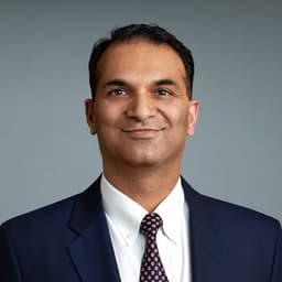 Mandeep S. Virk, fellowship faculty at NYU Langone Orthopedic Hospital