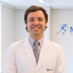 Marcelo Costa, fellowship faculty at Clínica MEDS