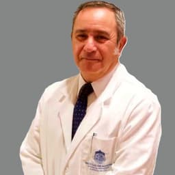 Mario Orrego, fellowship faculty at Pontificia Universidad Católica de Chile Department of Orthopaedic Surgery