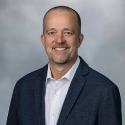 Matthew Smuck, fellowship faculty at Stanford University Division of PM&R, Department of Orthopaedic Surgery