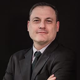 Maurício de Paiva Raffaelli, fellowship faculty at NAEON / IDOR