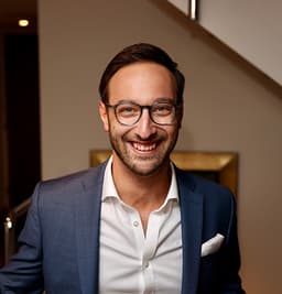 Max Mifsud, fellowship faculty at Nuffield Orthopaedic Centre / Oxford University Hospitals