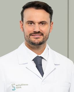 PD Dr med Marco-Christopher Rupp, fellowship faculty at Schulthess Klinik
