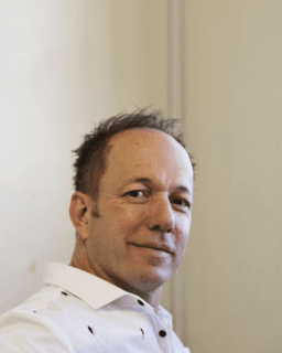 Prof Laubscher, fellowship faculty at University of Cape Town Orthopaedic Department