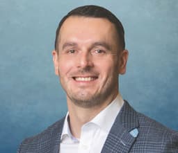 Reed Hoyer, fellowship faculty at Indiana Hand to Shoulder Center