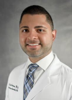 Scott Samona, fellowship faculty at Henry Ford St. John Hospital and Michigan Surgery Specialists