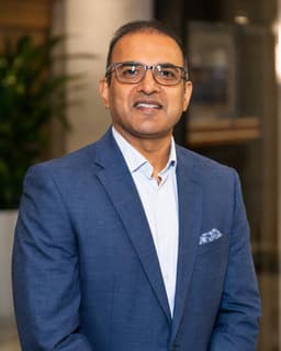 Sheraz Anjum, fellowship faculty at Joint Vision Orthopaedic Group