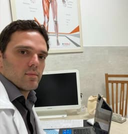 Thiago Bernardo Carvalho de Almeida, fellowship faculty at Hospital IFOR / IDOR; Universidade Municipal de São Caetano
