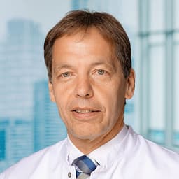 Uwe Schweigkofler, fellowship faculty at BG Unfallklinik Frankfurt am Main