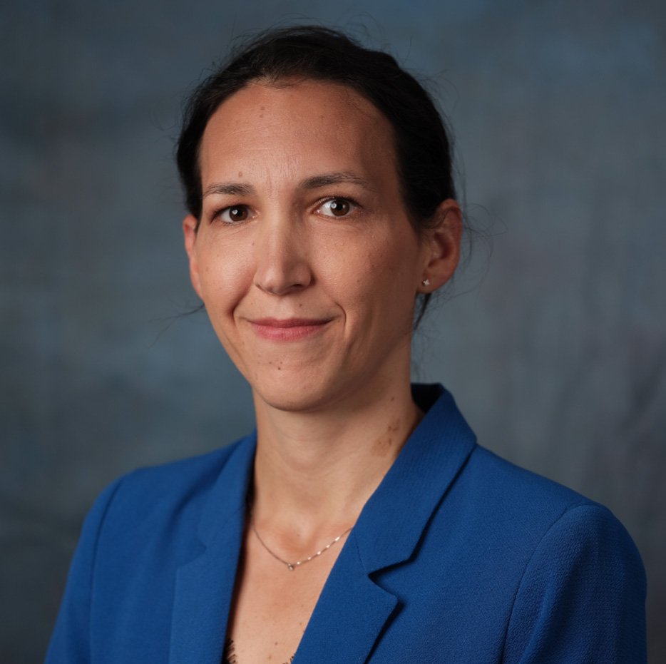 Alice Darnis, fellowship faculty at Institut de la Colonne Vertébrale Lyon Charcot