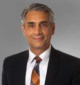 Andrew Jawa, fellowship faculty at Massachusetts General Hospital / New England Baptist Hospital
