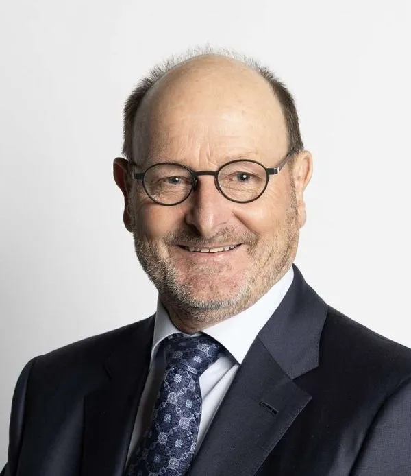 Andrew Shimmin, fellowship faculty at Melbourne Orthopaedic Group / MOG Research Foundation