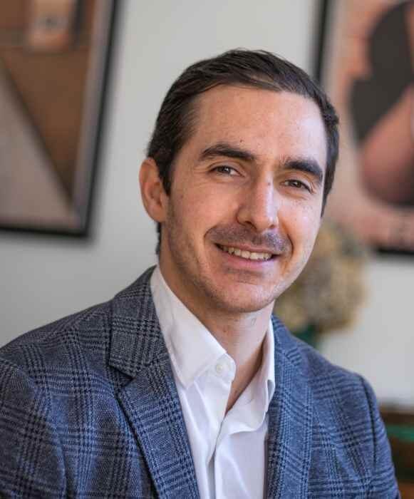Antoine Martins, fellowship faculty at Department of Hand, Wrist and Peripheral Nerve Surgery / Hand Emergency