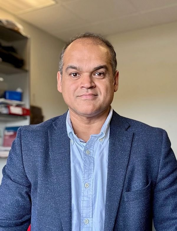 Bhavin Jadav, fellowship faculty at Flinders Medical Centre / Noarlunga Hospital Department of Orthopaedic Surgery and Trauma