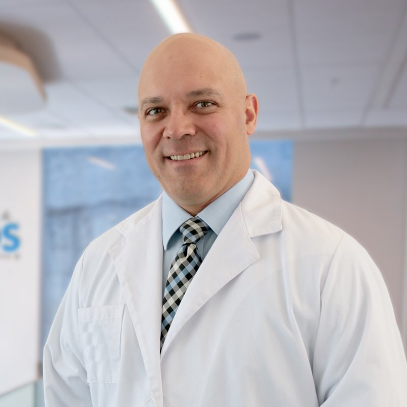 Carlos Sandoval, fellowship faculty at MEDS Sports Medicine Clinic