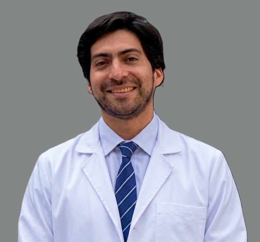 Claudio Calvo P., fellowship faculty at UC Chile Dept. of Orthopaedics and Traumatology
