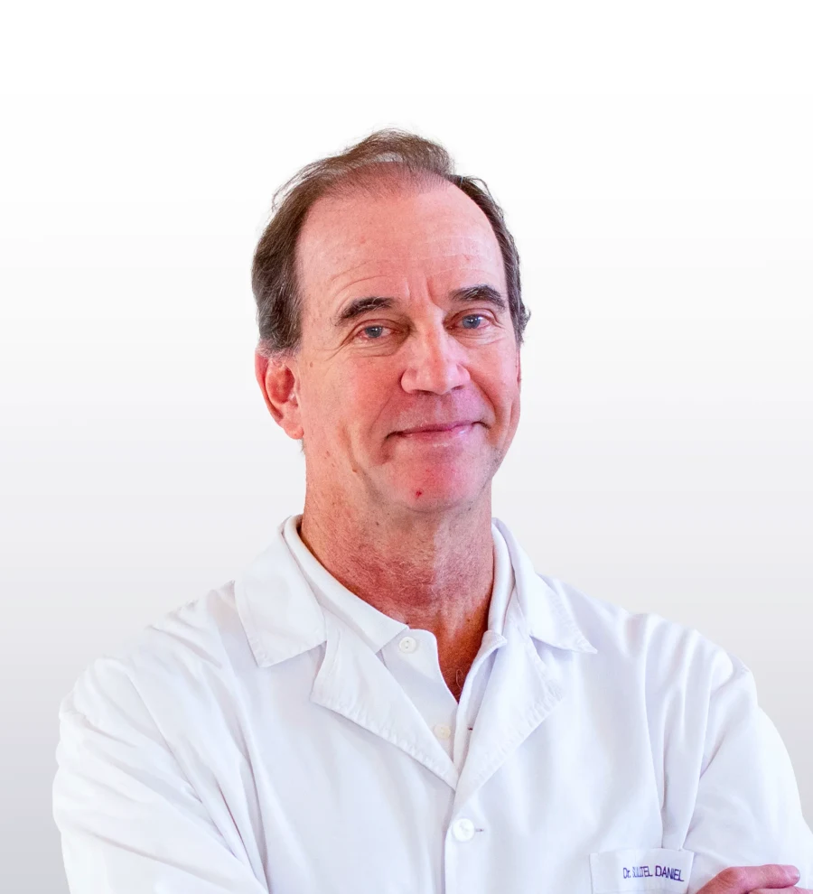 Daniel Adolfo Slullitel, fellowship faculty at Instituto Dr. Jaime Slullitel