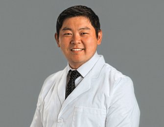 Daniel K. Park, fellowship faculty at Midwest Orthopaedics at Rush