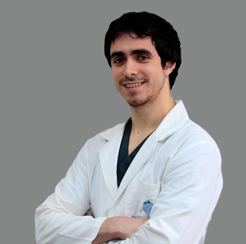 Daniel Lobos, fellowship faculty at UC Chile Dept. of Orthopaedics and Traumatology