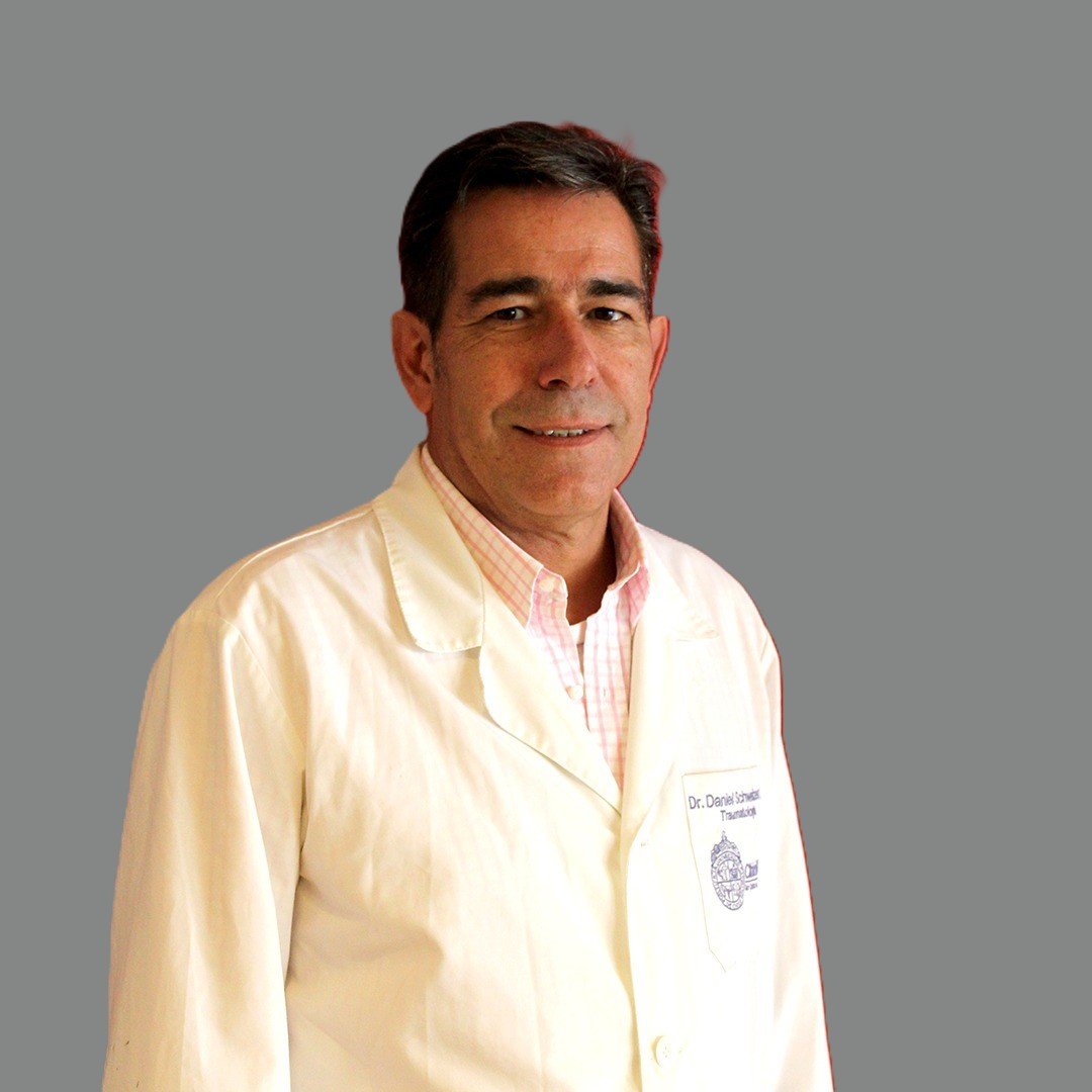 Daniel Schweitzer F., fellowship faculty at UC Chile Dept. of Orthopaedics and Traumatology