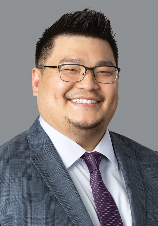 David N. Shau, fellowship faculty at Texas Hip & Knee Center Adult Reconstruction Fellowship