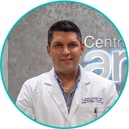 Gerardo Hernández Alanis, fellowship faculty at Centro Artros