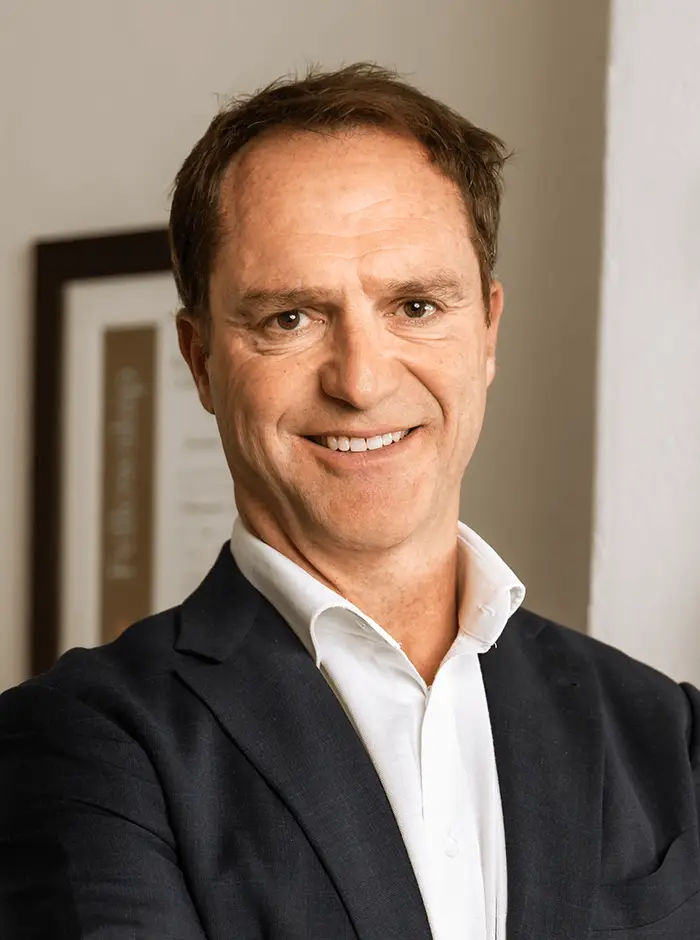 Jonathan Bare, fellowship faculty at Melbourne Orthopaedic Group / MOG Research Foundation