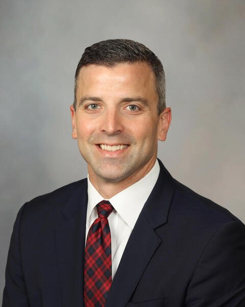 Jonathan Barlow, fellowship faculty at Mayo Clinic Department of Orthopedic Surgery