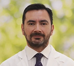 Jose Hun, fellowship faculty at Clínica Universidad de los Andes / Universidad de los Andes