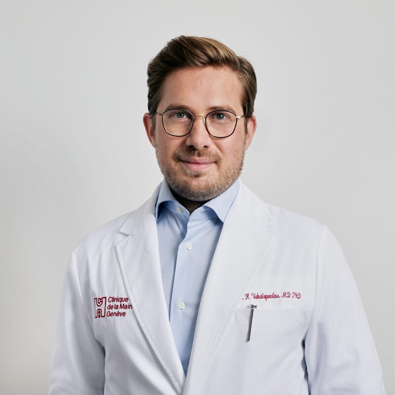 Konstantinos Vakalopoulos, fellowship faculty at Clinique de la Main Genève