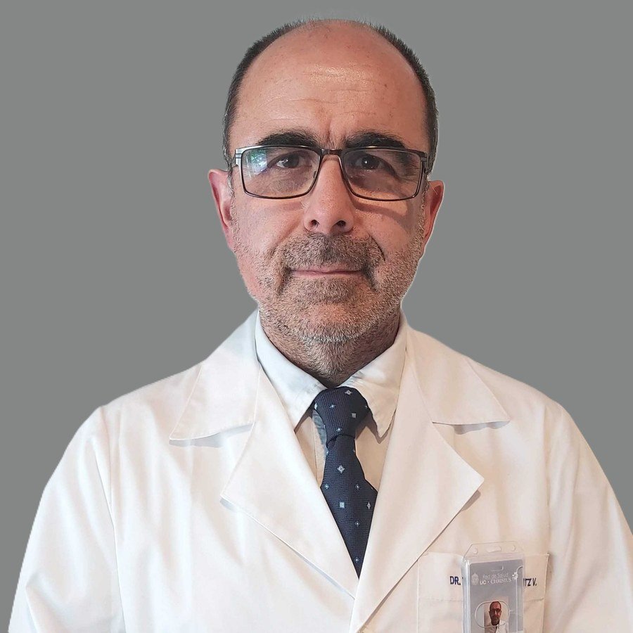 Manuel Méndez, fellowship faculty at Pontificia Universidad Católica de Chile, Dept. of Orthopaedics and Traumatolo