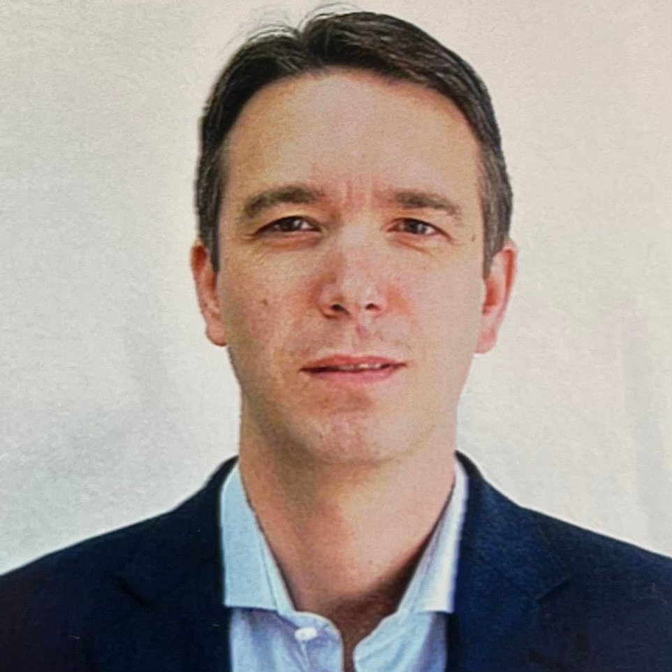 Manuel Pérez Zabala, fellowship faculty at SLARD (Sociedad Latinoamericana de Artroscopía, Rodilla y Deportes)