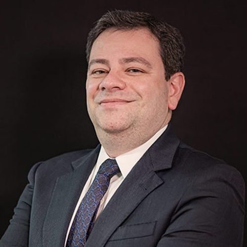 Marcio E Kozonara, fellowship faculty at NAEON / IDOR