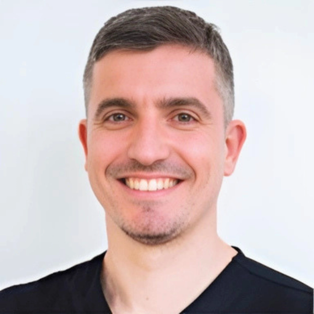 Mark Gorman, fellowship faculty at Salford Royal / Manchester Hand Centre