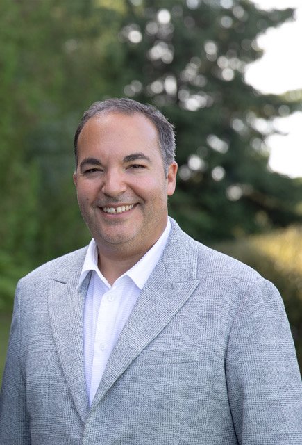 Matthew Menon, fellowship faculty at University of Alberta Division of Orthopaedic Surgery